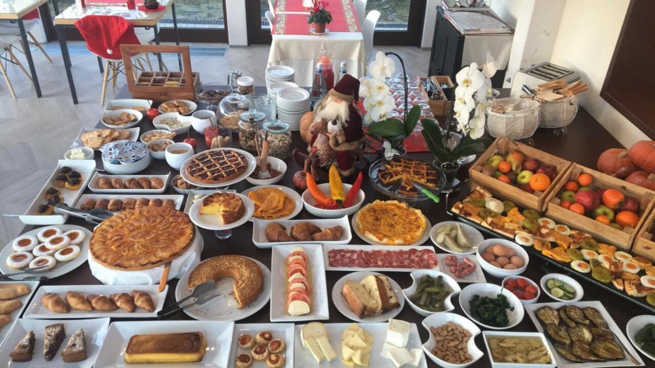 Home Holiday "Da Mamma" Alba  Eksteriør bilde
